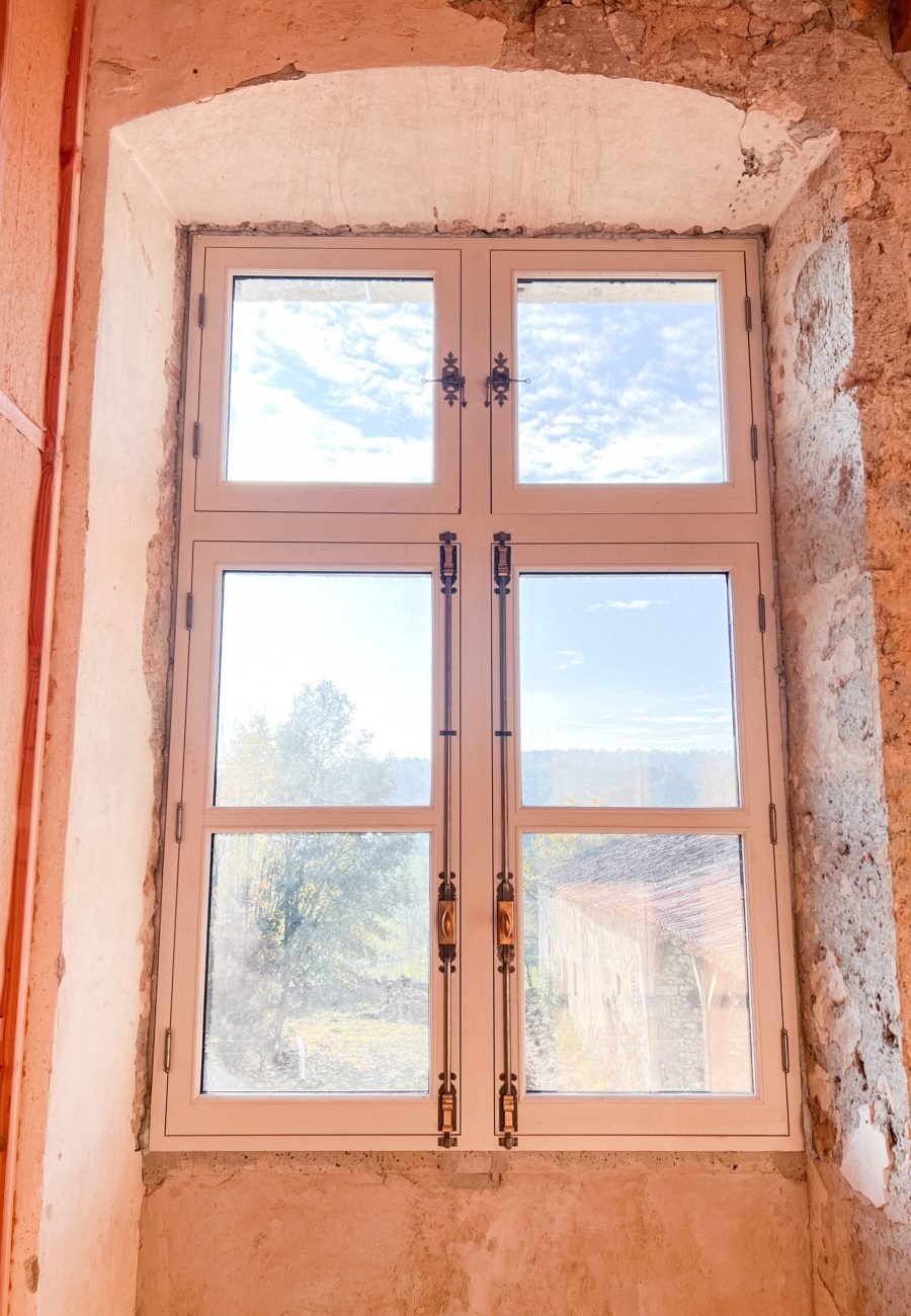 Rénovation en Gascogne crémone fenêtre ref CREF01 - 2